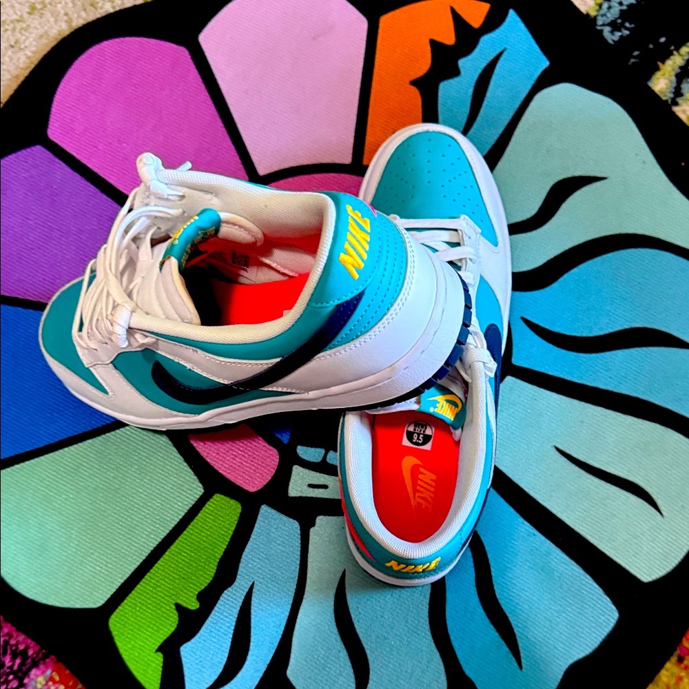 Nike Men’s Low Dunks “Dusty Cactus “ NWB